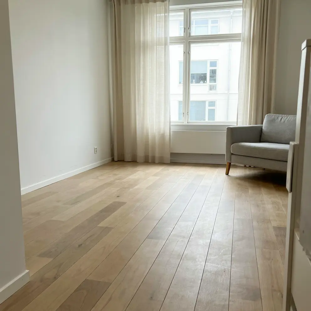 lagga golv jarna sodertalje stockholm