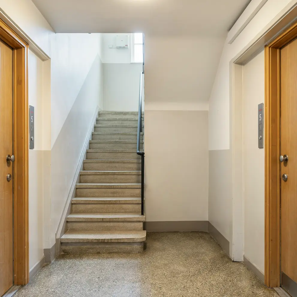trapphusrenovering malning jarna sodertalje stockholm